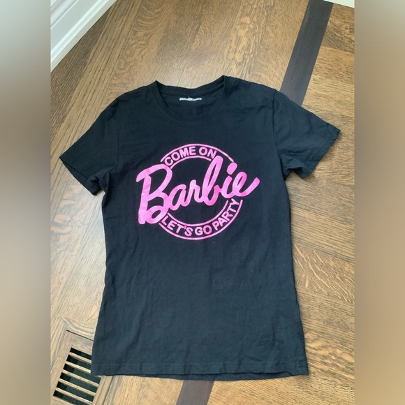 BARBIE X JAYNE FASHION Glitter Pink Scoop Neck Black T-Shirt Women’s Size Small - Picture 13 of 13